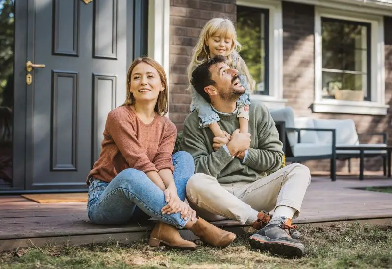 Family satisfied with garage services in Jacksonville, FL